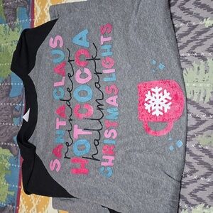 Ladies sz Large 3/4 sleeve Santa shirt